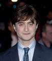 photo-aad-starmaxinc-com-2010-daniel-radcliffe(2).jpg