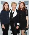 485144439-actresses-bonnie-wright-deborra-lee-furness-gettyimages.jpg