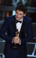 464191774-actor-eddie-redmayne-accepts-the-best-actor-gettyimages.jpg