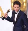 464205130-actor-eddie-redmayne-winner-of-the-best-gettyimages.jpg