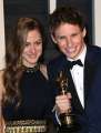 464247346-actor-eddie-redmayne-and-wife-hannah-gettyimages.jpg