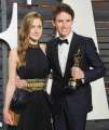 465324468-actor-eddie-redmayne-and-wife-hannah-gettyimages.jpg