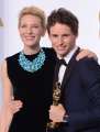 466543710-actors-cate-blanchett-and-eddie-redmayne-gettyimages.jpg