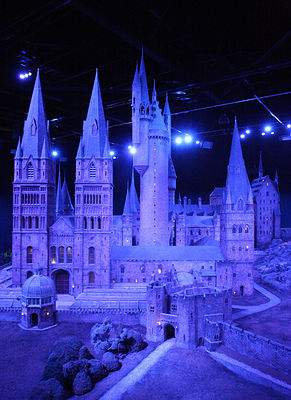 Harry Potter Leavesden Tour digital audio guide available in 8 ...